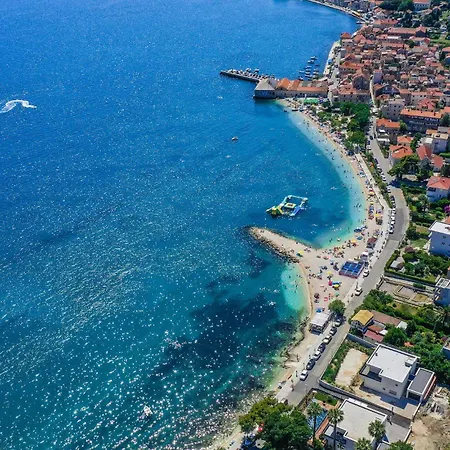 Raduniceva V * Kaštela